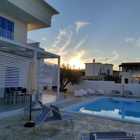White Luxury Scala Dei Turchi