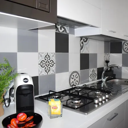White Luxury Scala Dei Turchi Apartment *