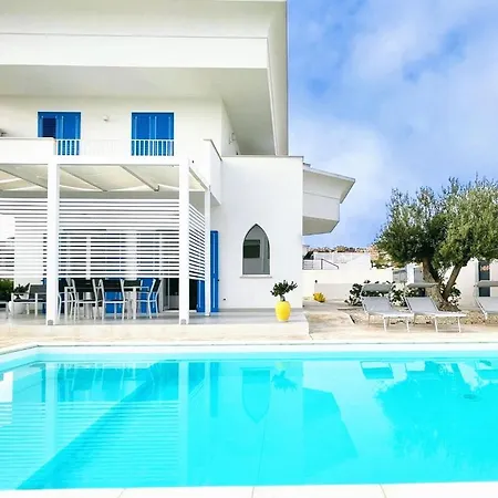 White Luxury Scala Dei Turchi Apartment Realmonte