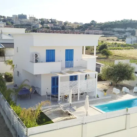 White Luxury Scala Dei Turchi * Realmonte